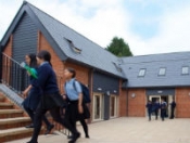 ������ ������������� ��������� (���������� � �����) � Bishopstrow College ��� ����� 7 - 17 ���