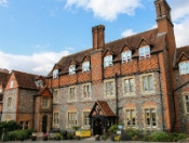 ������ ����� ����������� ����� � ������� ����� Bradfield College ��� ����� 8 - 17 ���