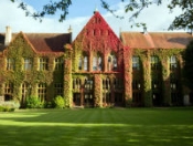 ������ ������� � �������� ����� ����������� ����� � ������� ����� Cheltenham Ladies� College ��� ����� 8 - 17 ��� � ��������