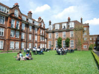 ������ ����� ����������� ����� � Regent&rsquo;s University London ��� �������