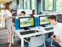 ��������� ���������� � ������������ � University of Stirling (INTO) ��� ��������� �� 18+ ���