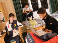 ������ ����� ����������� ����� � ������� ����� Bromsgrove School ��� ����� 8 - 17