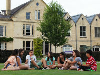 ������ ����� ����������� ����� � Wycliffe College ��� �����