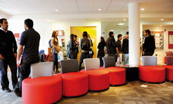 ��������� Foundation ��� Glasgow Caledonian University (INTO) ��� ��������� � 17 ���